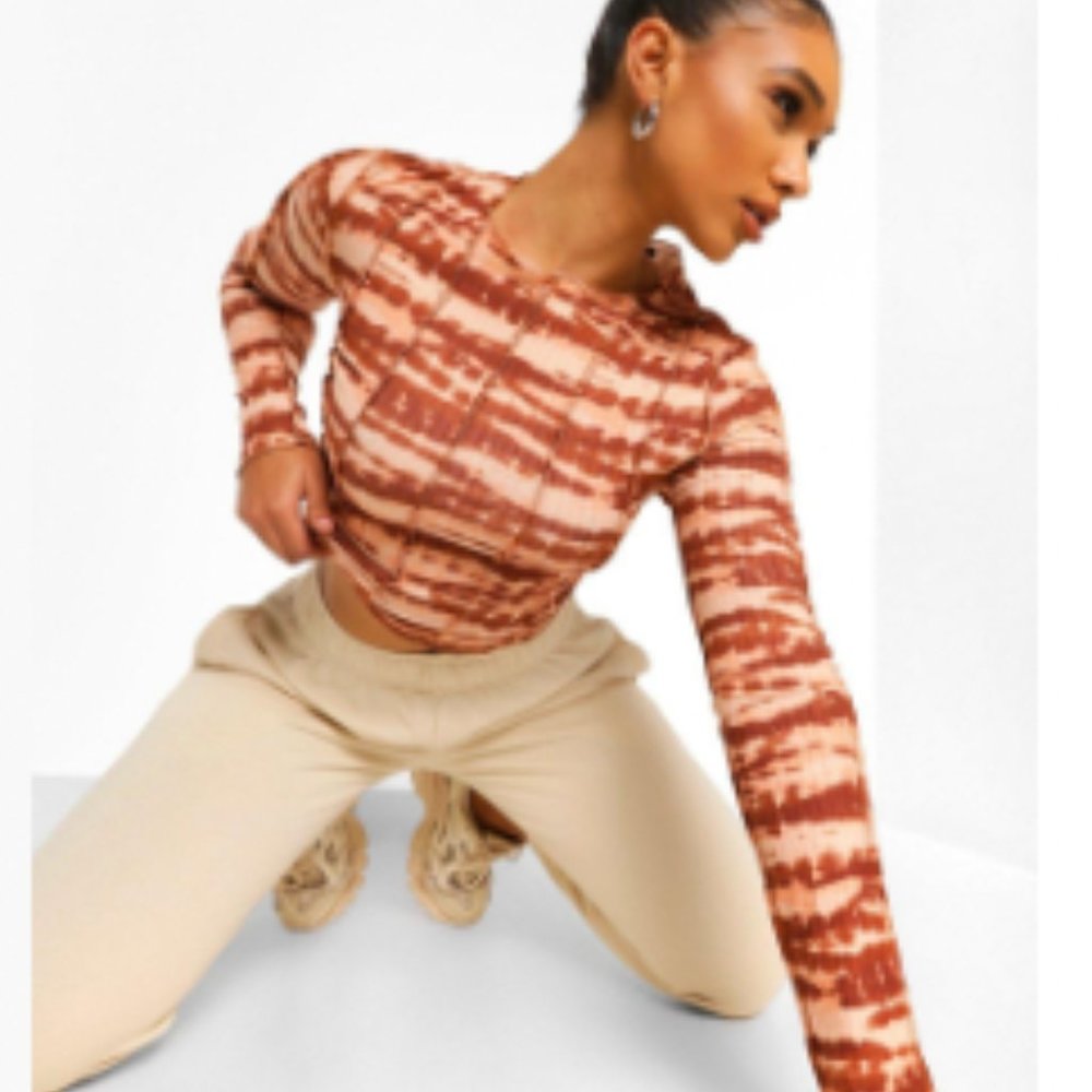 Boohoo The Mix & Match Oversized Jogger in Sand